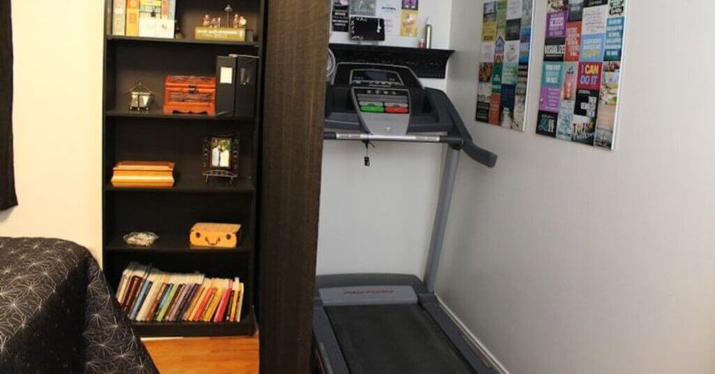 treadmill in corners of the room